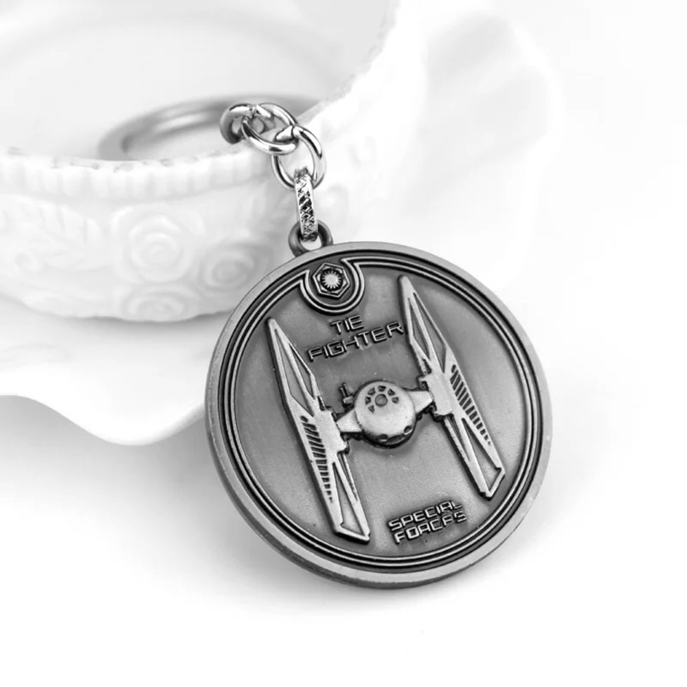 🎉 New Star Wars Tie Fighter Keychain